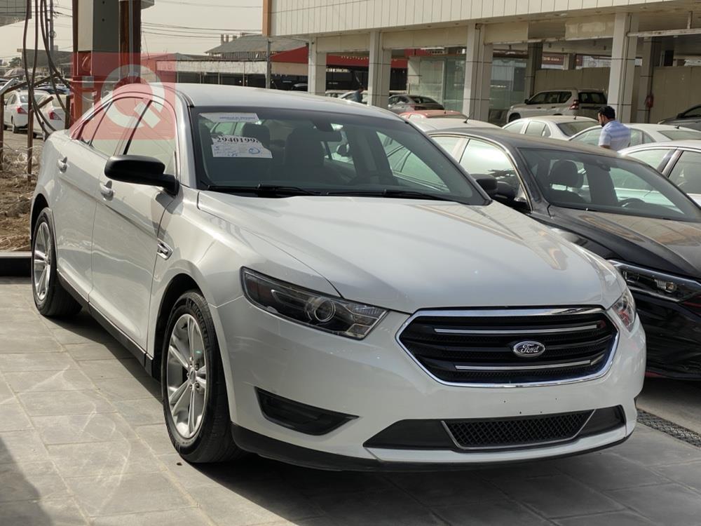 Ford Taurus